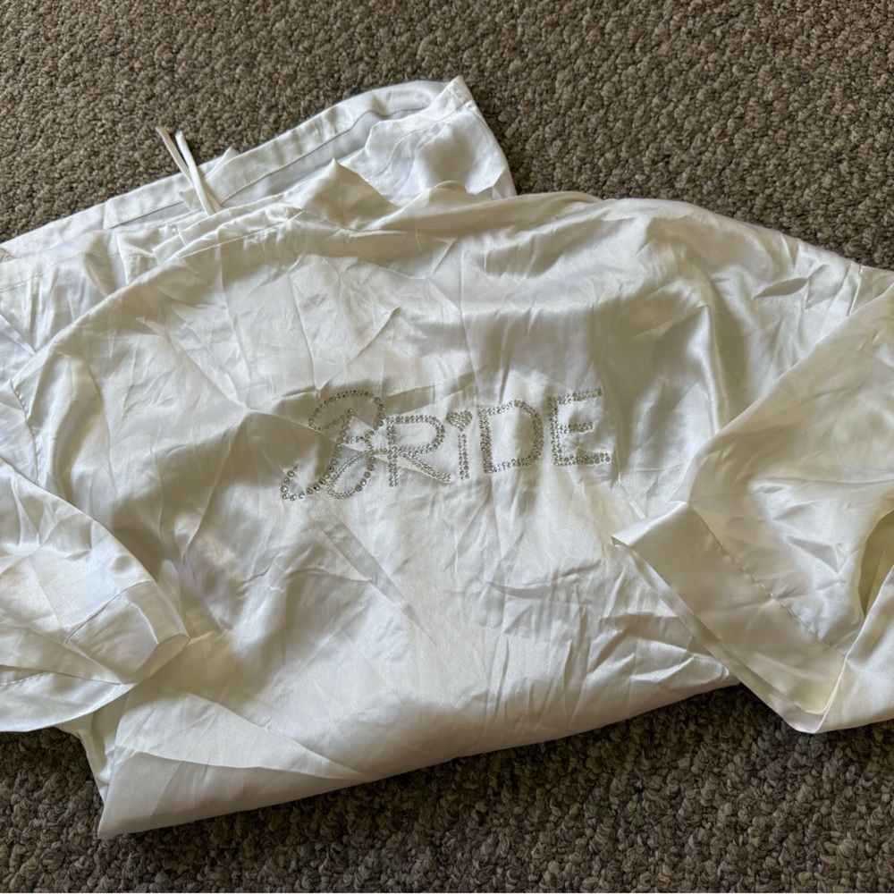 Victoria's Secret White Satin bride Robe - Picture 2 of 3